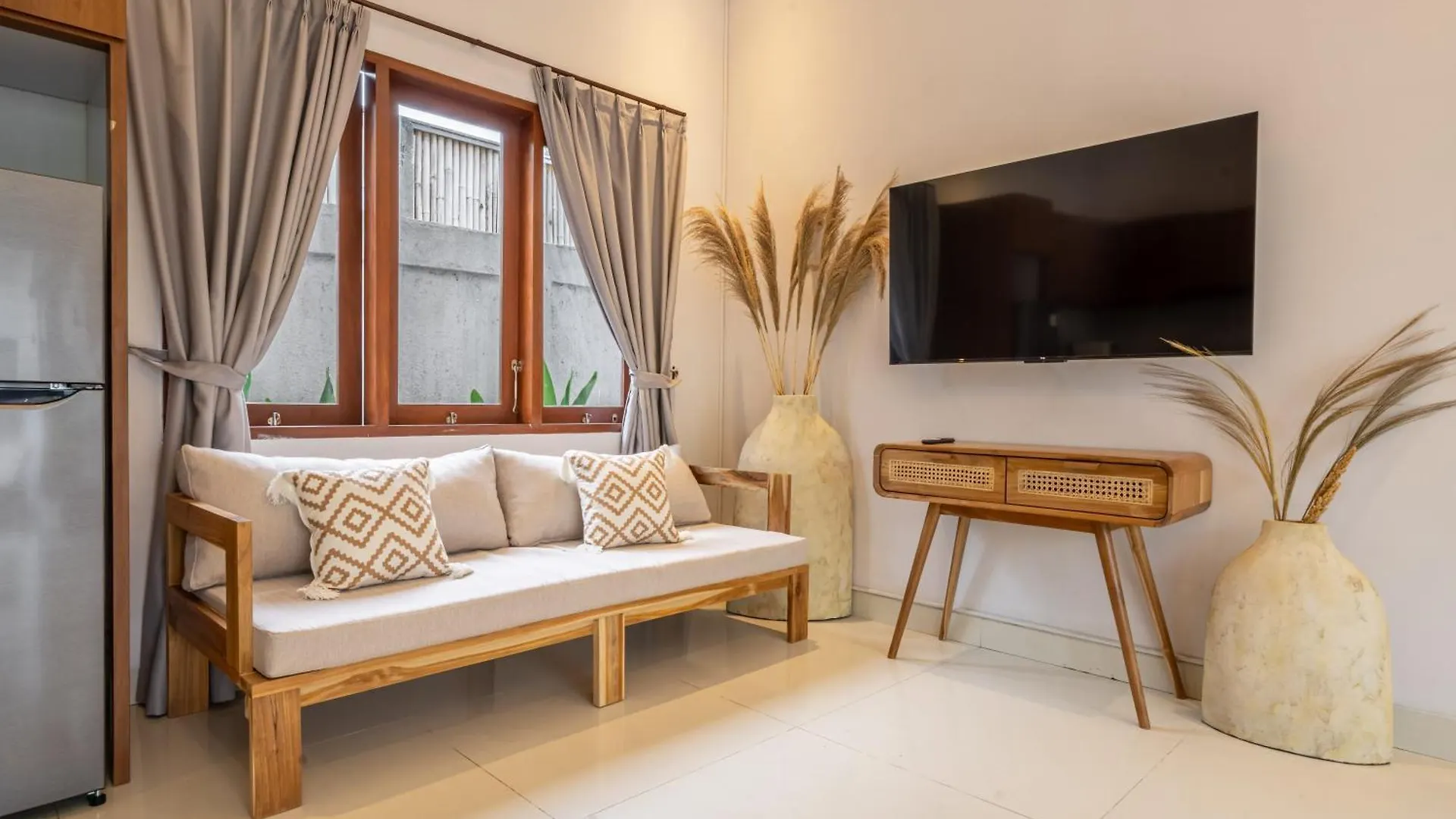 Private Pool, Perfect Location -Your Exclusive 3-Bedroom Villa In Canggu -Book Now! Kerobokan  Indonesia